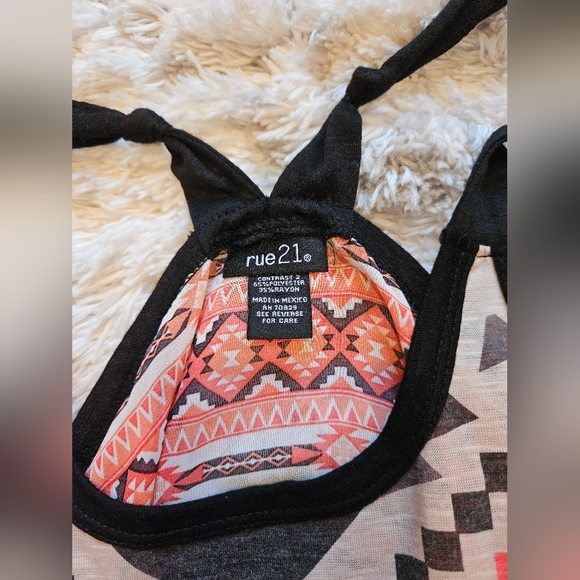 RUE 21 Razor Back Tank Top - Picture 2 of 4